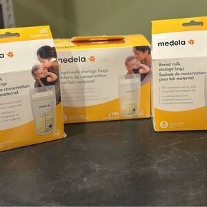 Medela Yellow and White Breast Milk Storage Bags
